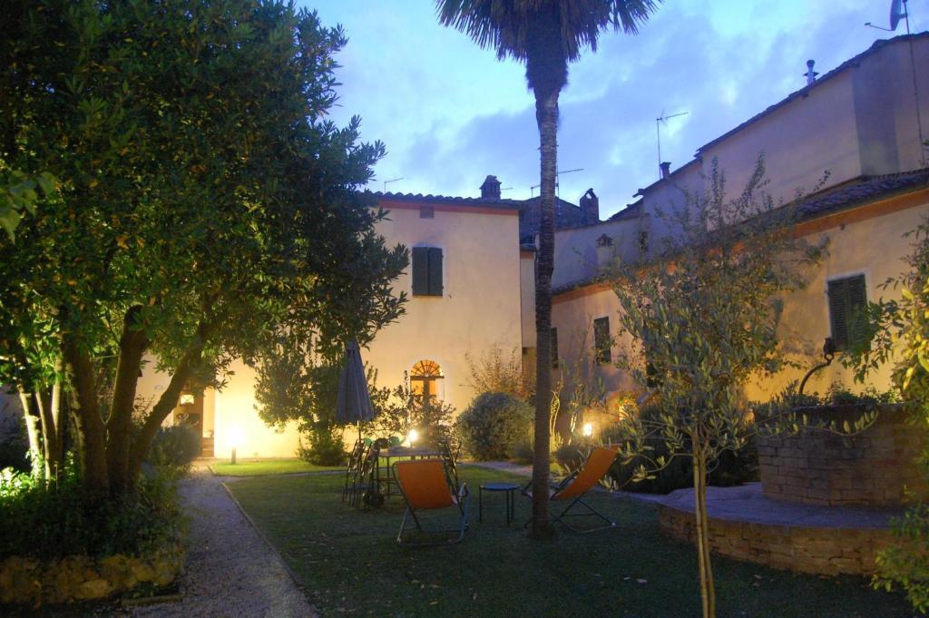 Il Giardino Segreto Ξενοδοχείο Πιέντσα Εξωτερικό φωτογραφία